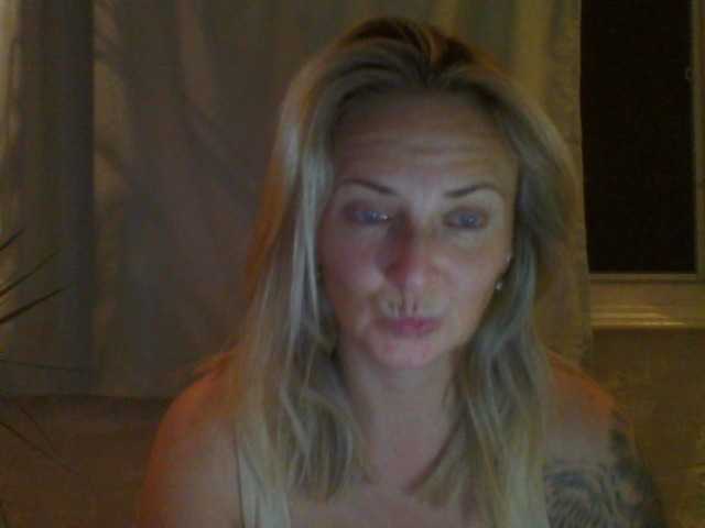 Capturi de ecran de difuzare XswetaX