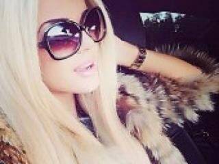 Chat video erotic xxmonikaxx