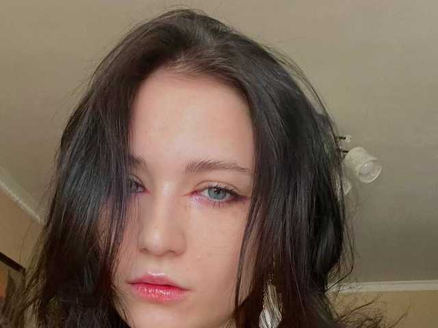 Fotografie a profilului YajairaWeare