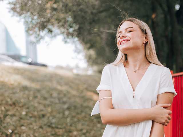 Fotografie a profilului yammy-blond
