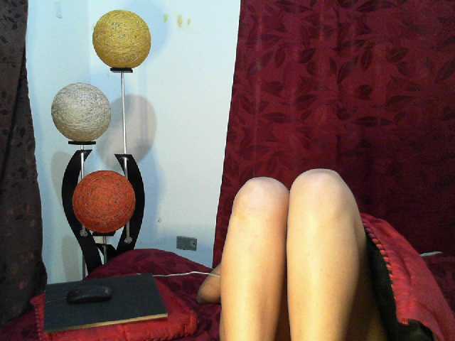 Capturi de ecran de difuzare YoseJuly