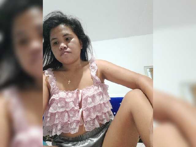 Capturi de ecran de difuzare YourGirl9