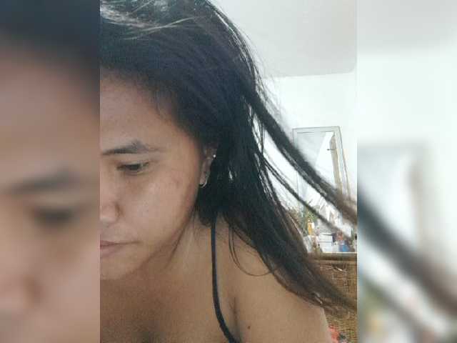 Capturi de ecran de difuzare YourGirl9