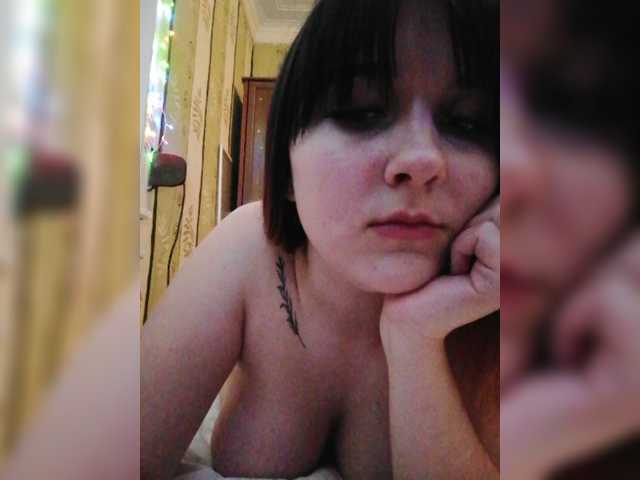 Capturi de ecran de difuzare Queenorgasms