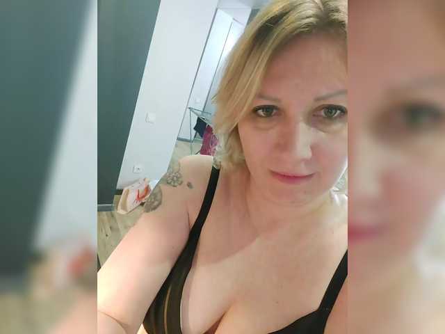Capturi de ecran de difuzare yuliia_3003