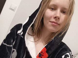 Chat video erotic Yumi-Yumi