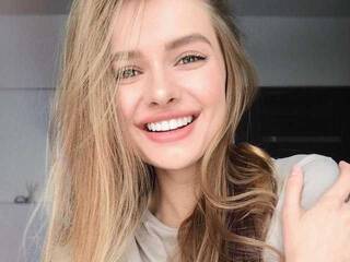 Chat video erotic yunomoon