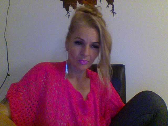 Capturi de ecran de difuzare yzabel