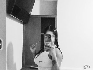 Chat video erotic ZAIRA-BREEZE