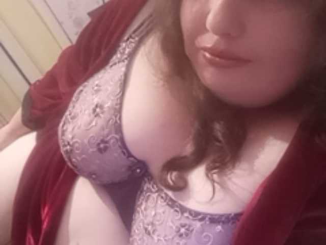 Capturi de ecran de difuzare Zhennettt