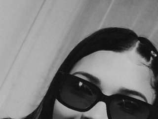 Chat video erotic zoe-tay