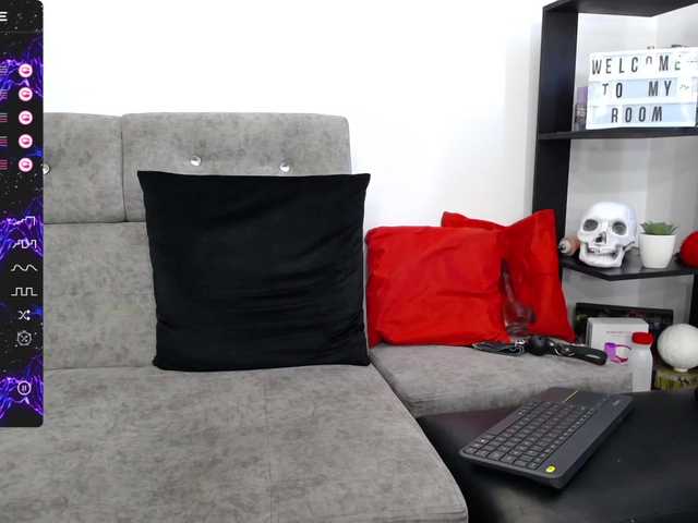 Capturi de ecran de difuzare ZoeyRogers