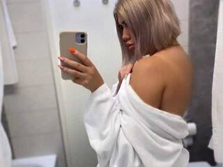 Chat video erotic AliceYe